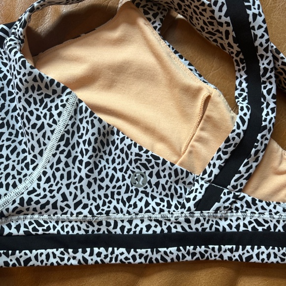 Lululemon bra - Picture 3 of 3